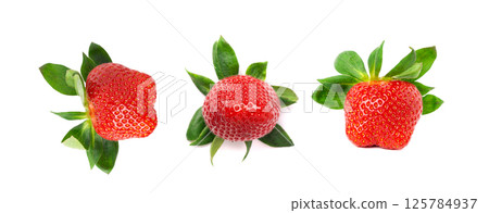 Fresh strawberry pile isolated, whole ripe straw berries, red juicy imperfect strawberri 125784937