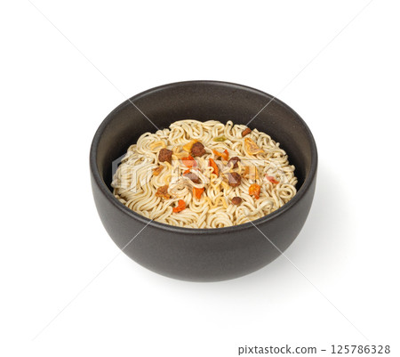Raw Noodles, Dry Round Ramen Noodle, Uncooked Korea Vermicelli, Chinese Wheat Pasta 125786328
