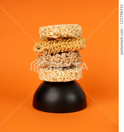 Raw Noodles, Dry Round Ramen Noodle, Uncooked Korea Vermicelli, Chinese Wheat Pasta Raw Noodles, Dry Round Ramen Noodle, Uncooked Korea Vermicelli, Chinese Wheat Pasta 125786332