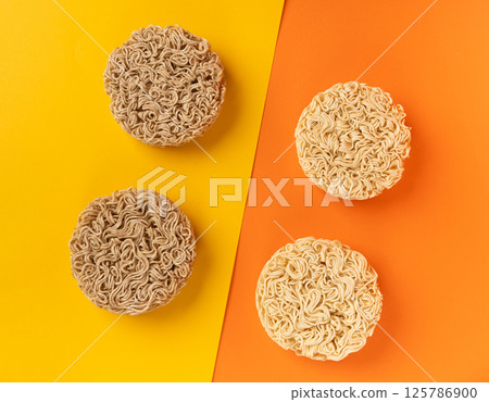 Raw Noodles, Dry Round Ramen Noodle, Uncooked Korea Vermicelli, Chinese Wheat Pasta 125786900