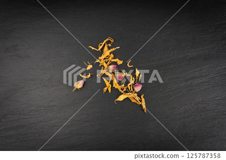 Dried edible flowers mix, Helichrysum arenarium pile, dwarf everlast petals, medical herb tea pile Dried edible flowers mix, Helichrysum arenarium pile, dwarf everlast petals, medical herb tea pile 125787358