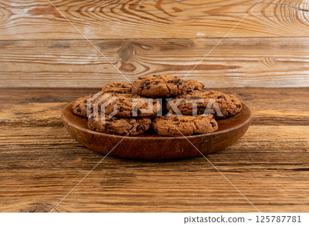Chocolate chips cookies , American biscuits, cocoa confectionery cake, sweet morsels bakery 125787781
