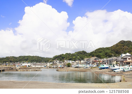The blue sea of Wada Fishing Port in Wada-cho, Minamiboso City, Chiba Prefecture The blue sea of Wada Fishing Port in Wada-cho, Minamiboso City, Chiba Prefecture 125788508