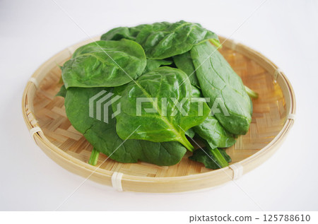 義大利菠菜蔬菜葉子葉菜綠色竹漏勺 125788610
