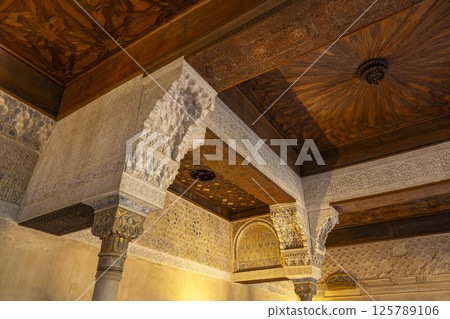 Arabic interiors of Nasrid Palace, Alhambra palace comple, Generalife and Albayzin (Generalife y Albaicin de Granada), UNESCO site, Granada, Andalusia, Spain 125789106