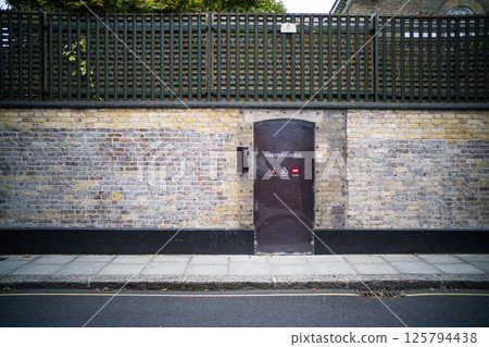Freddie Mercury's House (Queen) 125794438