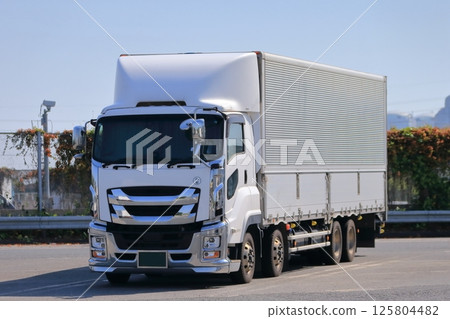 物流卡車 125804482