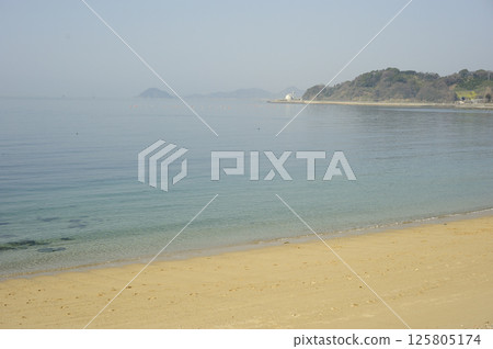 The sea I saw on my journey 125805174