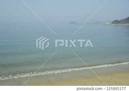 The sea I saw on my journey 125805177