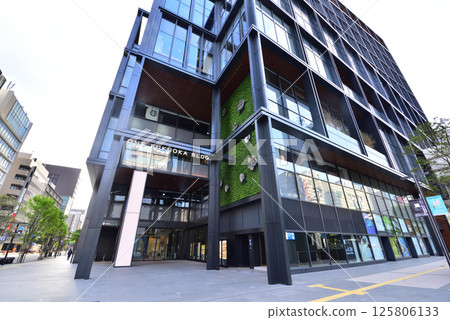 One Building Tenjin Big Bang Tenjin Crossing Tenjin, Chuo Ward, Fukuoka City 125806133