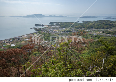 日本岡山縣兒島半島八丈岩山森林火災後依然風景優美 日本岡山縣兒島半島八丈岩山森林火災後依然風景優美 125806217