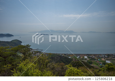 日本岡山縣兒島半島八丈岩山森林火災後依然風景優美 125806218