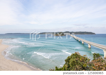 山口縣的旅遊景點角島大橋 125806965