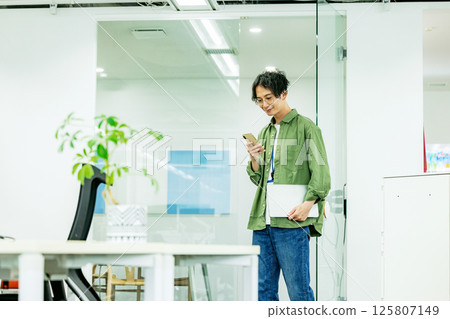 智慧型手機辦公室工程師 125807149