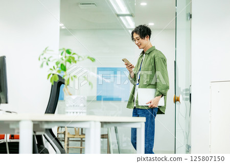 智慧型手機辦公室工程師 125807150