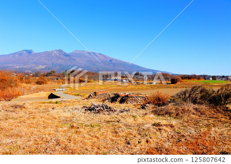 Mt. Asama in December　Shinshu Mountains　Shinshu Nature　Shinshu Scenery 125807642
