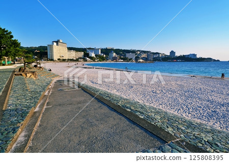 Shirahama Beach in Shirahama Town, Wakayama Prefecture 125808395