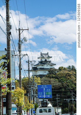縣道254號線沿線的掛川城塔正面 縣道254號線沿線的掛川城塔正面 125809168