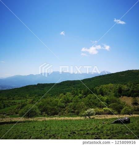 Utsukushimoriyama Mountain Climbing Early Summer Utsukushimoriyama Mountain Climbing Early Summer 125809916