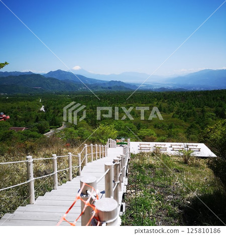 Utsukushimoriyama Mountain Climbing Early Summer Utsukushimoriyama Mountain Climbing Early Summer 125810186