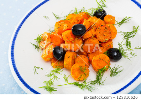Glazed carrots with dill Glazed carrots with dill 125810626