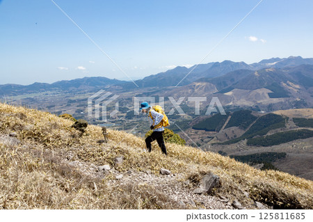登山 登山 125811685