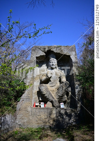 高取山達摩佛 125812749