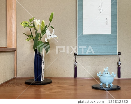 Tokonoma Tokonoma 125812880