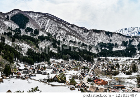 岐阜縣的雪白川鄉 岐阜縣的雪白川鄉 125813497