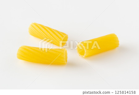 3 份短通心粉 125814158