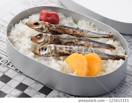 昭和時代的便當盒 昭和時代的便當盒 125815355