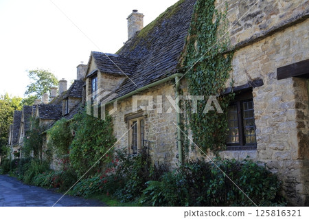 Cotswolds scenery (Bibury) Cotswolds scenery (Bibury) 125816321