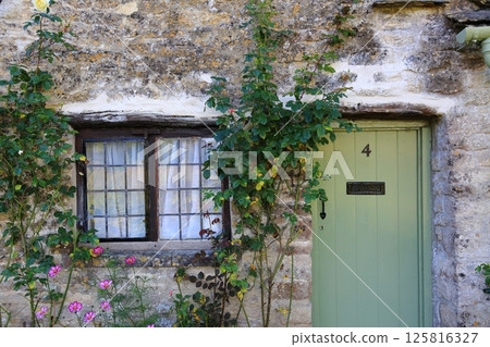 Cotswolds scenery (Bibury) Cotswolds scenery (Bibury) 125816327