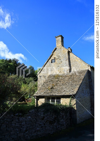 Cotswolds scenery (Bibury) Cotswolds scenery (Bibury) 125816332