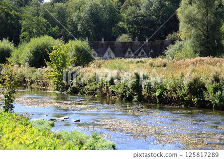 Cotswolds scenery (Bibury) 125817289