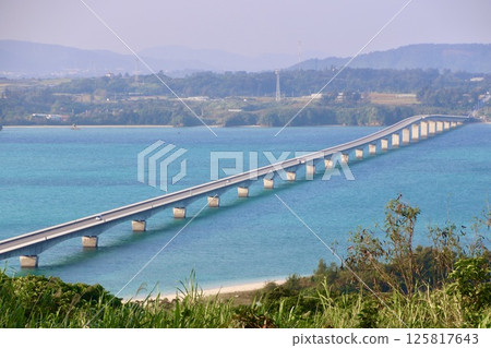 Kouri Bridge (Nakijin Village, Okinawa Prefecture) 125817643