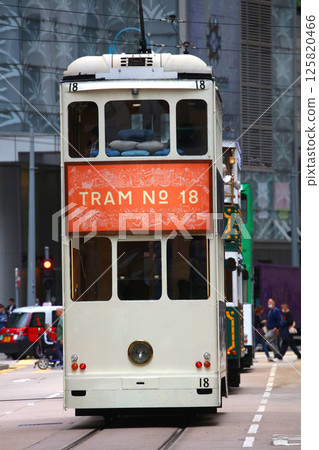 Foot of the common people of Hong Kong "Tram" (tram) Foot of the common people of Hong Kong who have been running since the British colonial times Foot of the common people of Hong Kong "Tram" (tram) Foot of the common people of Hong Kong who have been running since the British colonial times 125820466