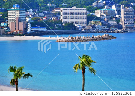 Landscape of Shirahama beach 125821301