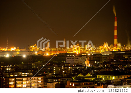 Night view of Oita coastal complex 125821312
