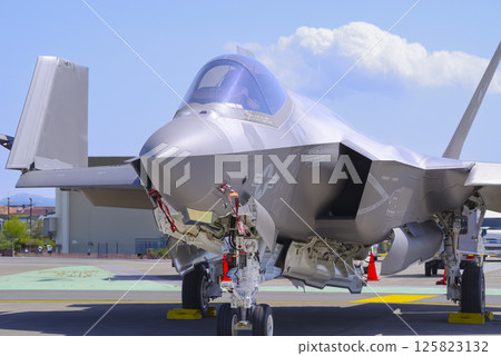 F-35 fighter jets at Iwakuni Air Base, Yamaguchi Prefecture 125823132