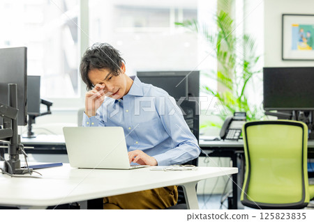 一個累了的商人 125823835