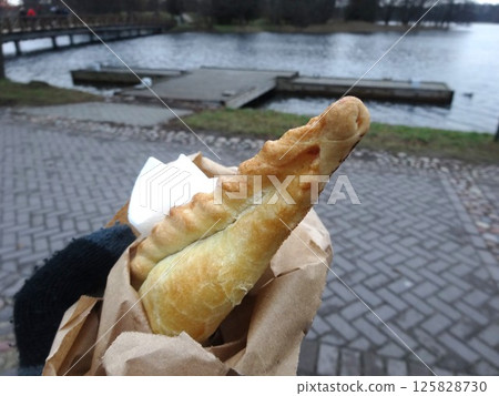 [Lithuania] Trakai region's local dish "Kibinay" (Trakai) 125828730