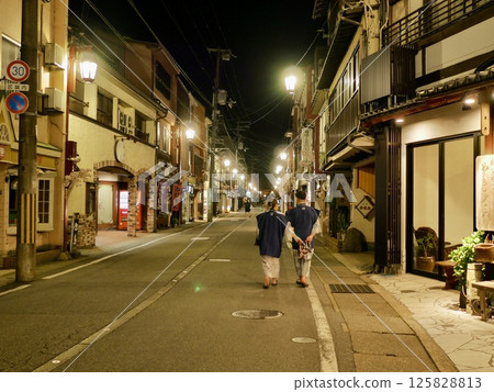 Hot spring town of Kinosaki Onsen in Toyooka City, Hyogo Prefecture at night Hot spring town of Kinosaki Onsen in Toyooka City, Hyogo Prefecture at night 125828813