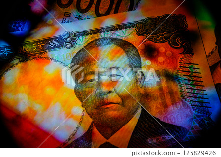 新版 10,000 日元紙幣上的圖像較暗 125829426