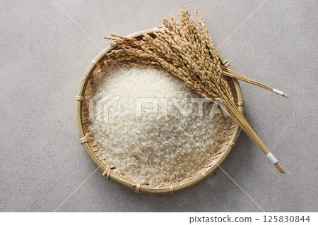 漏勺裡的米飯 125830844