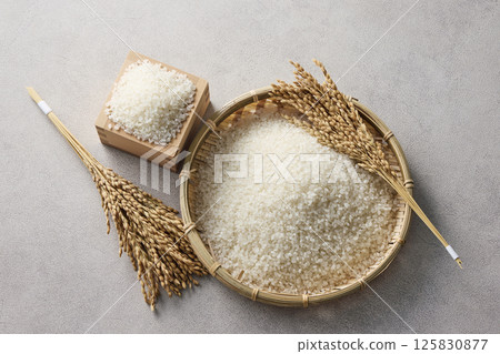漏勺裡的米飯 漏勺裡的米飯 125830877