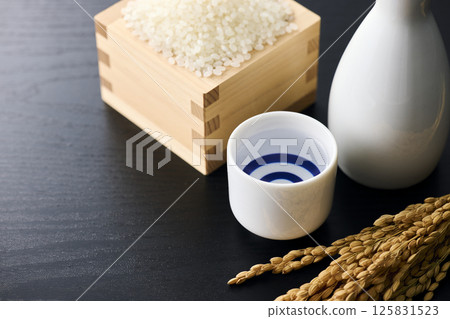 Sake Sake 125831523