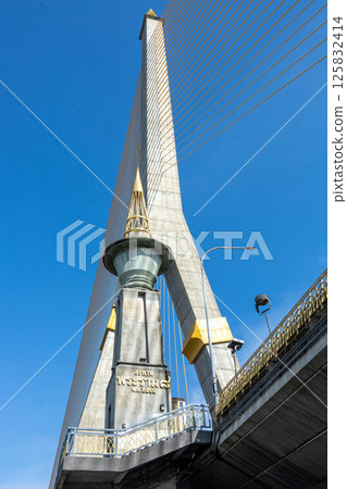 Perspective view of Rama VIII Bridge 125832414