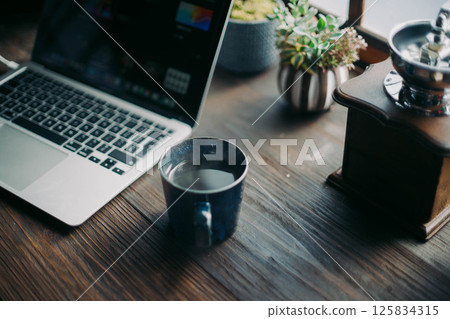 A quiet morning 125834315