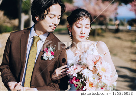 櫻花與婚紗照拍攝 櫻花與婚紗照拍攝 125836038